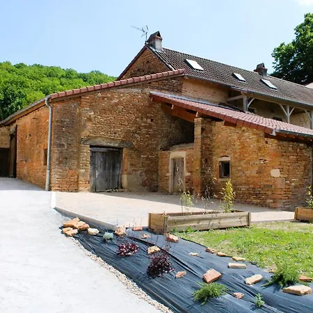 Le Clos Des Pierres Rouges Burgy Extérieur photo