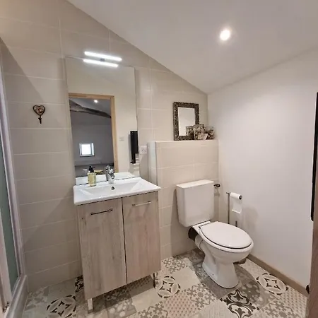 Le Clos Des Pierres Rouges Burgy Extérieur photo